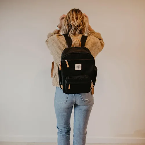 Vista 4 de Parker Baby Co. Mochila para pañales - Bolsa de pañales con cremallera completa con bolsillos aislados - Negro