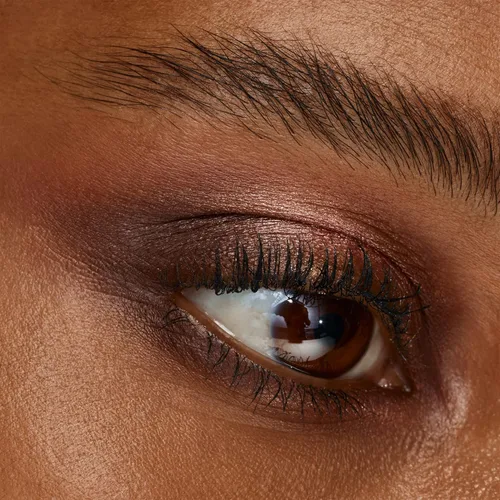 Vista 7 de Catrice La paleta de sombras de ojos de rosas eléctricas, 8 tonos rosados y neutros altamente pigmentados, mate, metálico y brillante, fabricado