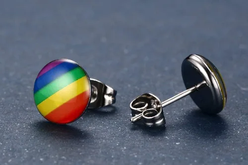 Vista 3 de Pendientes de tuerca de acero inoxidable 316L con orgullo gay lesbiano arco iris, triángulo redondo LGBT, aretes de tuerca de arco iris a la moda