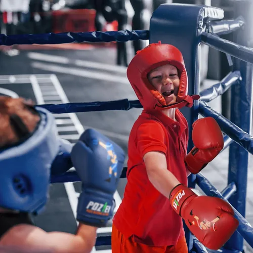 Vista 8 de Guantes de boxeo juveniles para niños, ideales para boxeo, kickboxing, Muay Thai, UFC, MMA - Guantes de boxeo pesados para principiantes y niños