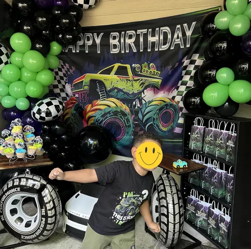 Vista 4 de Kit de arco de guirnalda de globos de 145 piezas con temática de camión monstruo morado y verde y negro con ruedas grandes, globos de aluminio a