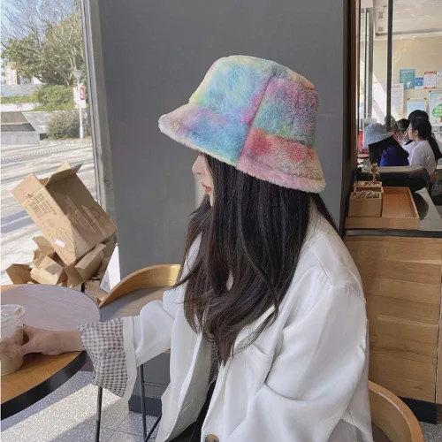 Vista 3 de JUMISEE Sombrero de pescador de piel sintética con teñido anudado para mujer, gorro de invierno cálido y mullido Azul