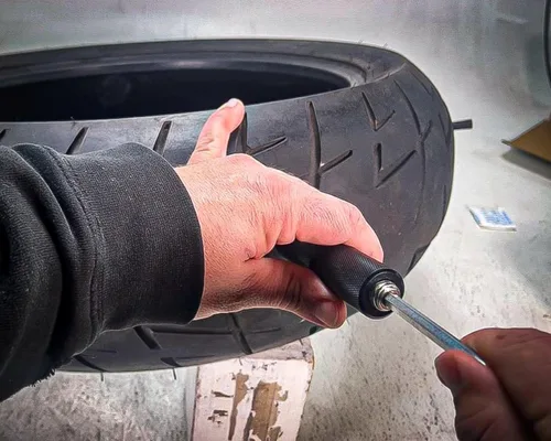 Vista 5 de Stop & Go 2075 - Reparación de neumáticos con tapón de hongo para pinchazos y desinflados, 3/4 pulgadas de largo x 5/16 pulgadas de diámetro