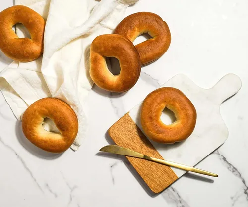 Vista 8 de Hero Classic Plain Bagel - 4 g de carbohidratos netos, 19 g de proteína, alta fibra, 130 calorías por porción (10 bagels, 2 paquetes de 5)