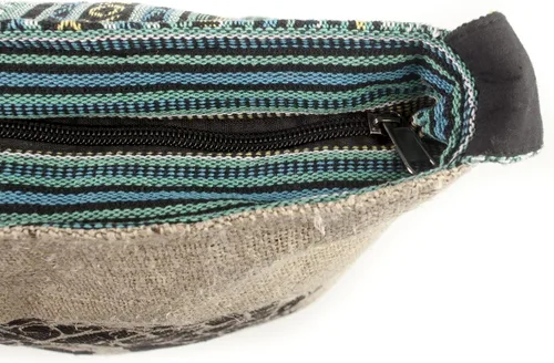 Vista 4 de Tree of Life - Bolso cruzado de lona con rayas bohemias tranquilas fabricado con cáñamo y algodón ideal para festivales playa uso diario y más