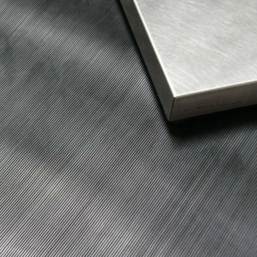 Vista 9 de Rubber-Cal "Fine Rib" alfombra de goma acanalada – 1/8" de espesor x 48" de ancho, rollos de goma gruesa – negro – disponibles en 5 longitudes, Negro