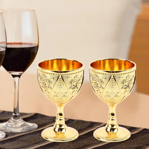 Vista 2 de HERCHR 2 copas vintage, copa de vino medieval, copa de vino de metal de cobre en relieve, mini copas de comunión, copa de vino real, relieve 3D