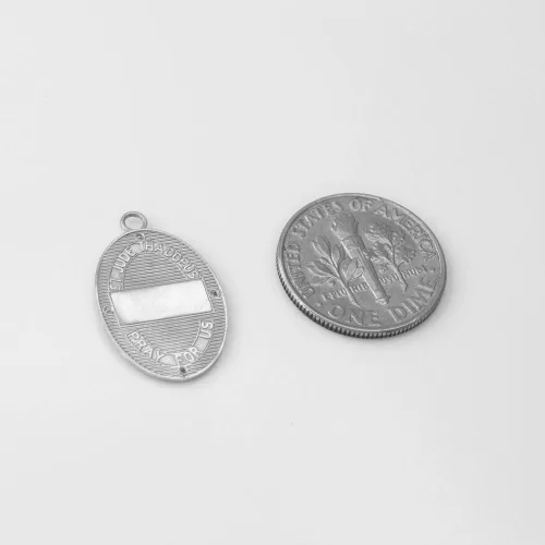 Vista 2 de Collar con colgante de plata de ley San Judas Tadeo con circonita cúbica ovalada (pequeño)