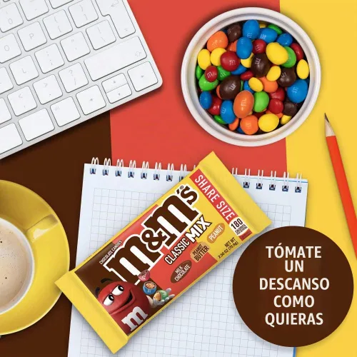 Vista 7 de M&M'S Paquete variado de dulces de chocolate con leche, chocolate con leche, dulces a granel envueltos individualmente, mantequilla de maní
