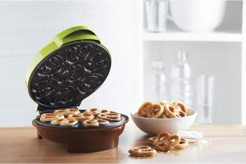 Vista 6 de Brentwood Mini máquina para hacer pretzel antiadherente, verde (paquete de 3)