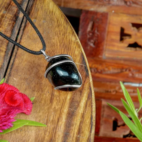 Vista 100 de PYOR Collar con colgante curativo de Reiki de cristal, gemas de buena suerte, prosperidad, riqueza, piedras preciosas naturales, collares de buena