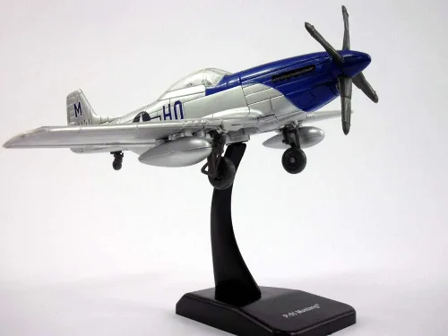 Vista 3 de NewRay 1/48 WWII Kit de modelo de avión: NAA P-51 Mustang de NewRay