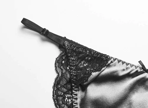Vista 2 de SilRiver Bragas de satén de seda para mujer, ropa interior brillante Tanga