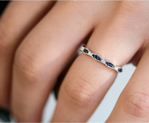 Vista 2 de Kobelli Blue Sapphire White Diamond Band