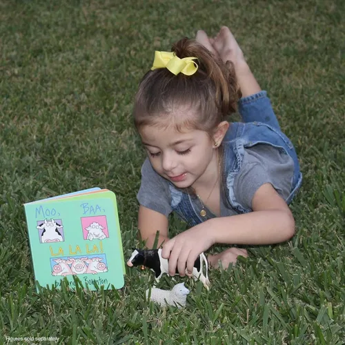Vista 2 de Safari Ltd. Figura de Vaca Holstein - Figura Modelo de Plástico Detallada de 5" - Divertido Juguete Educativo de Juego para Niños, Niñas y Niños