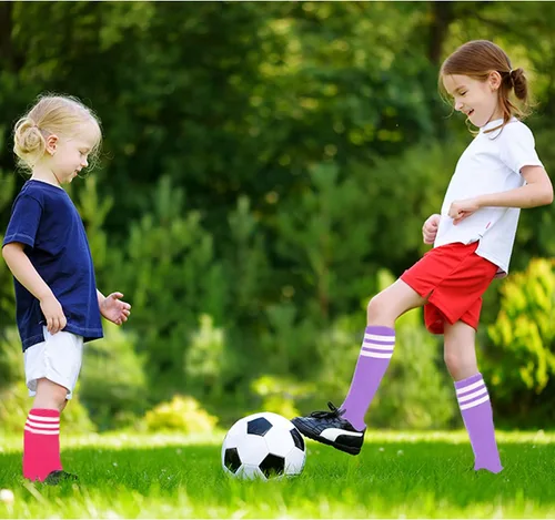 Vista 7 de UTTPLL 4 pares de calcetines de fútbol para niños y niñas, calcetines deportivos de béisbol, uniformes, rayas, hasta la rodilla, calcetines largos
