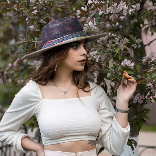 Vista 5 de RUEDIGER Sombreros Fedora de ala ancha para hombres y mujeres, 100% lana fieltro Panamá Rancher sombrero con logotipo de rayo desgastadoquemado
