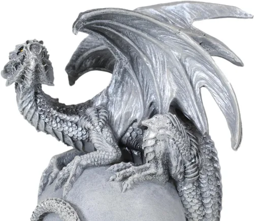 Vista 8 de Ebros Gift Dream Weaver Fantasía Wyrmling Sombra Blanca Fantasma Dragón Dormir En Luna Gris Figura 6" Alto Celestial Drake Dungeons and Dragons