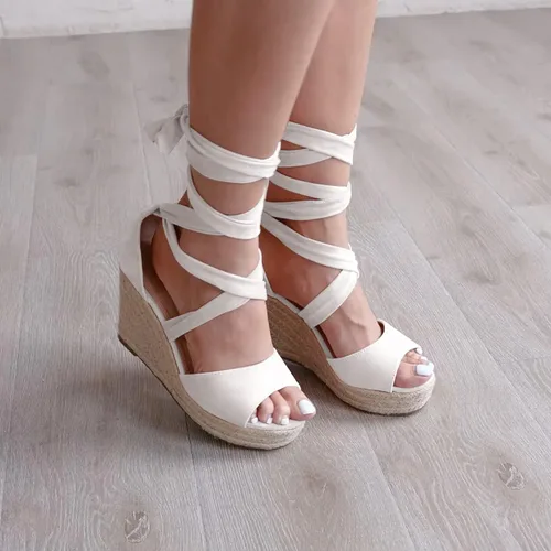 Vista 4 de Huiyuzhi - Sandalias de alpargata con cordones para mujer. Sandalias de atar con punta abierta de estilo Criss Cross D'Orsay