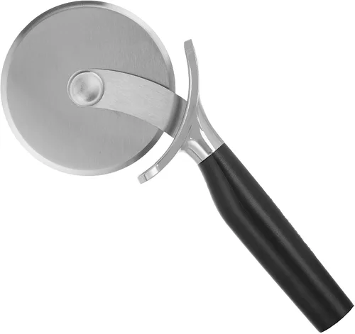 Vista 4 de KitchenAid Rueda de pizza gourmet de acero inoxidable con hoja afilada para cortar fácilmente cortezas de pizza, pasteles y más, protector de dedos
