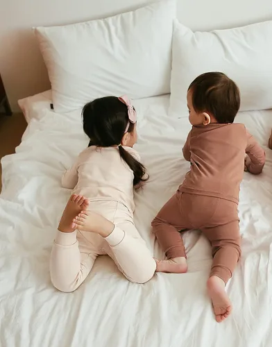 Vista 4 de VAENAIT BABY - Pijama de algodón básico liso para niños y niñas de 12 meses a 12 años, conjunto de ropa de dormir