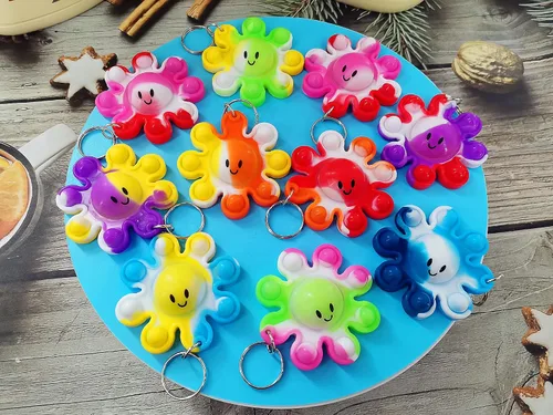 Vista 7 de Paquete de 24 llaveros de pulpo a granel para ansiedad a granel para adolescentes y niños, suministros de fiesta de cumpleaños, regalos de aula