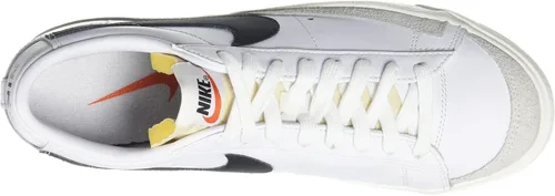 Vista 9 de NIKE Blazer Low '77 Vintage Hombres DA6364-101