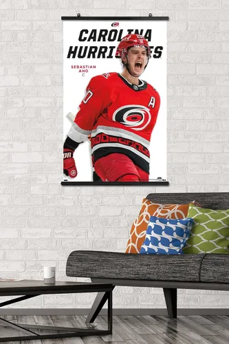 Vista 2 de Trends International NHL Carolina Hurricanes - Póster de pared Sebastian Aho Feature Series 23, 34 pulgadas de largo x 22.4 W, paquete de póster