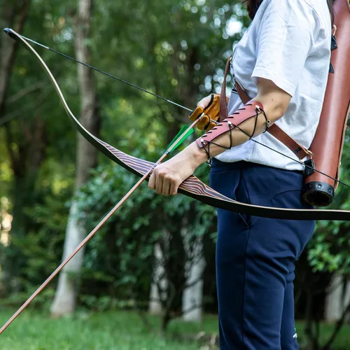 Vista 3 de Deerseeker Outdoor Archery 54" Traditional Bow Hunting Longbow with Bamboo Core Limbs Handmade Recurve Bow RH/LH for Targeting Practice Shooting