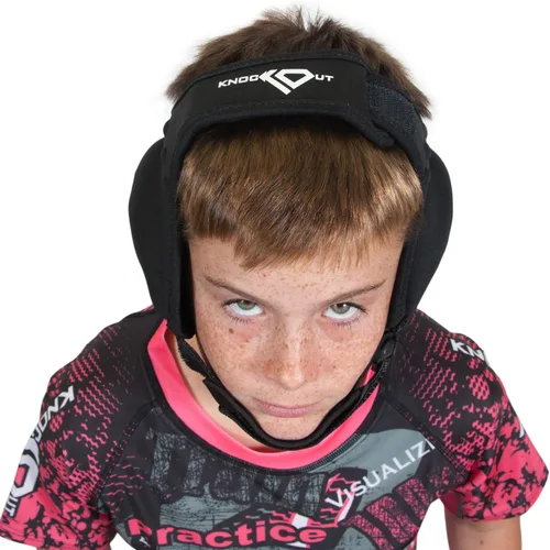 Vista 4 de KO Sports Gear Casco de lucha juvenil con correas de velcro ajustables, protector de barbilla acolchado, múltiples agujeros para las orejas