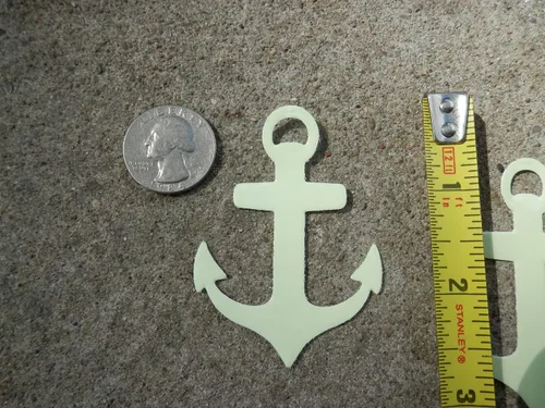 Vista 3 de Anclajes náuticos para barcos ~ Calcomanías de vinilo impermeables que brillan en la oscuridad ~ Juego de 4 ~ para vehículo celular, camión, luz