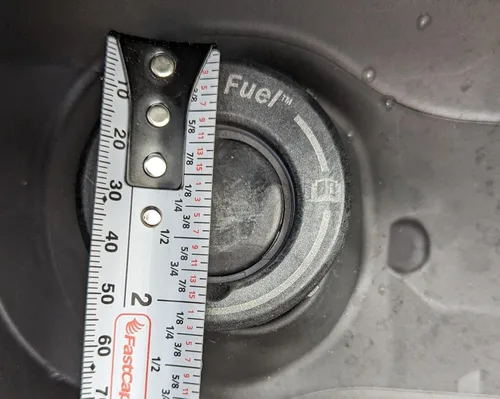 Vista 4 de 2021-2026 Ford F150, Maverick, Ranger Easy Fuel Tapa de gasolina, F-150 Sistema de combustible sin tapa Tapa de combustible