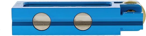 Vista 6 de Nivel Eléctrico IDEAL 35-206 Nivel de Electricista de Aluminio CNC Mecanizado con 2 Viales de Acrílico, Mordaza Magnética, Enrollador de Pulgar, Azul