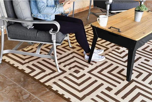 Vista 4 de Stylish Camping 274067 - Tapete reversible de 4 pies por 6 pies, tapete de paja de plástico, tapete grande para exteriores, caravana, patio, patio