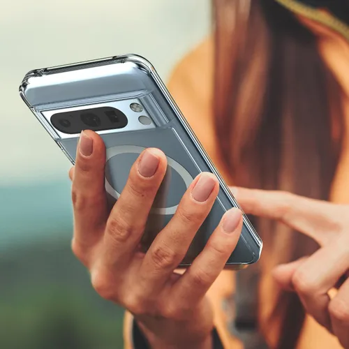 Vista 3 de ENCASED Funda magnética diseñada para Google Pixel 8 Pro, compatible con carga MagSafe y accesorios (transparente)