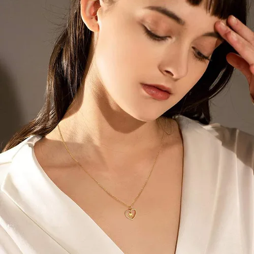 Vista 4 de HolyFast - Collar con colgante de corazón de circonita, con diseño de corazón y letra de la A a la Z, para San Valentín