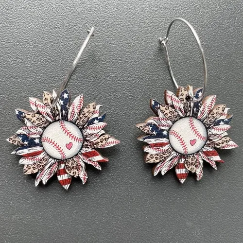 Vista 2 de Aretes colgantes con diseño de margarita de girasol amarillo y margarita con diseño de bandera estadounidense, aretes colgantes de madera