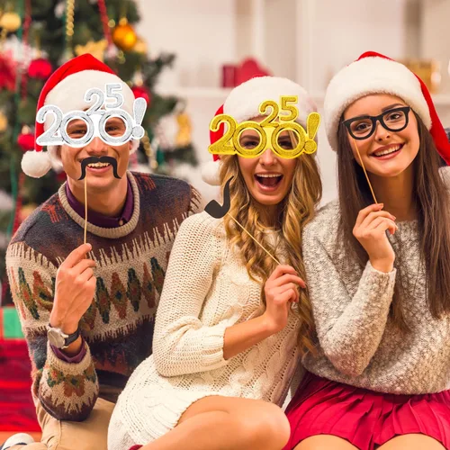 Vista 5 de Syhood 6 piezas de marcos de lentes de Año Nuevo 2025 con purpurina 2025, suministros de fiesta de Año Nuevo, gafas de vidrio novedosas para Año