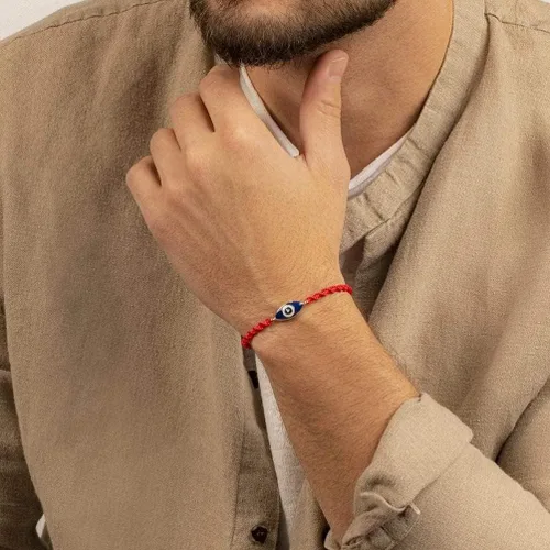 Vista 3 de KARMA AND LUCK Pulsera de hilo rojo Fearless Gaze