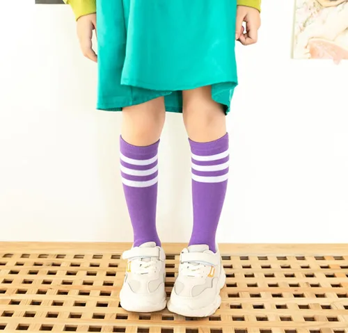 Vista 6 de Bestjybt Calcetines de fútbol para niños, calcetines de fútbol hasta la rodilla, calcetines de tubo para niños de 3 a 5 años