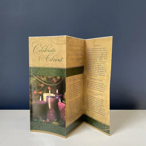 Vista 8 de Cathedral Art Abbey & CA Gift Nativity Adviento con juego de velas en caja, multicolor