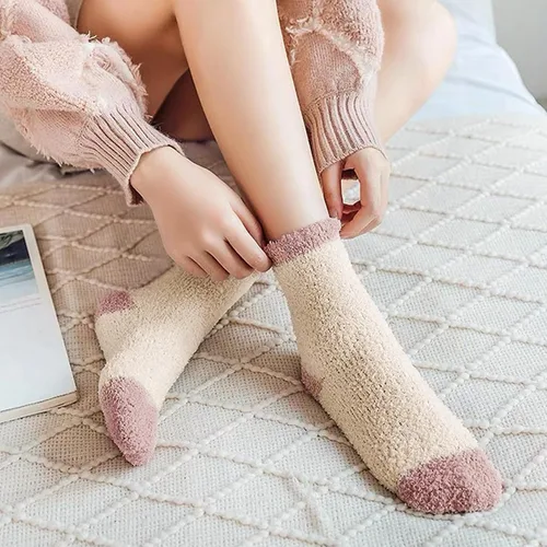 Vista 5 de iCamter 5 pares de calcetines mullidos para mujer, lindos y cálidos calcetines de invierno para mujer