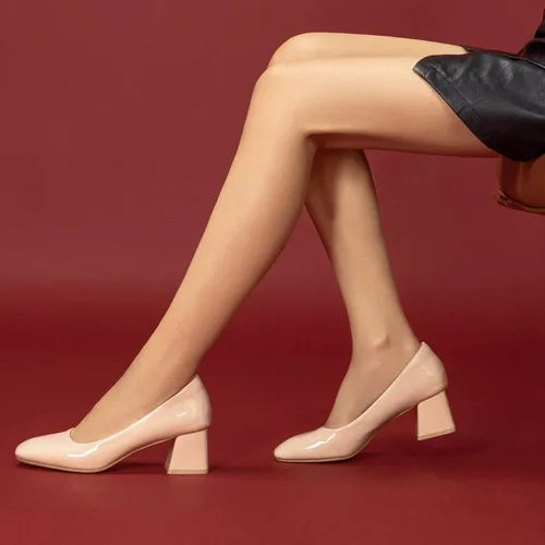 Vista 7 de Heel The World Zapatos de tacón bajo y grueso para mujer, zapatos de vestir de charol con punta cuadrada para fiesta, oficina
