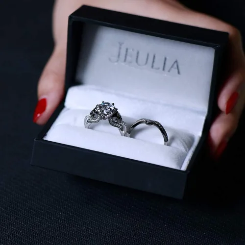 Vista 6 de Jeulia Juego de anillos de boda de diamantes negros para mujeres y hombres, plata de ley 925, anillos de torsión de calavera de pesadilla antes
