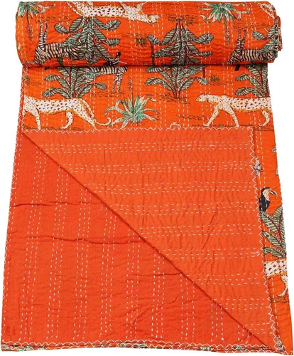 Vista 13 de Marubhumi Edredón tradicional indio de algodón puro con estampado de selva Kantha, funda de cama, colcha Kantha con estampado de animales, Negro