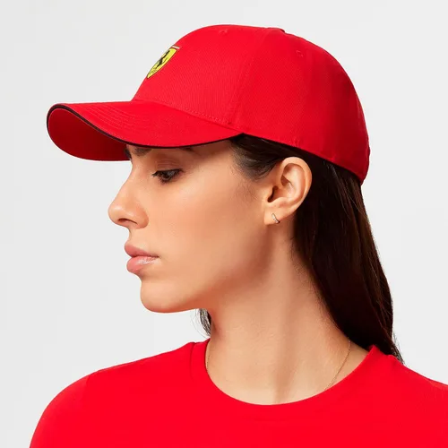 Vista 8 de Scuderia Ferrari - Sombrero Clásico - Unisex Embroidered logo, Scudetto shield logo on crown, Contrast sandwich peak, Rear strap with metal clasp