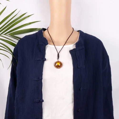Vista 7 de Day Day Up Orgonite Pendant Tiger Eye Necklace Sri Yantra Necklace Sacred Geometry Energy Healing Yoga Jewelry (Style 1)