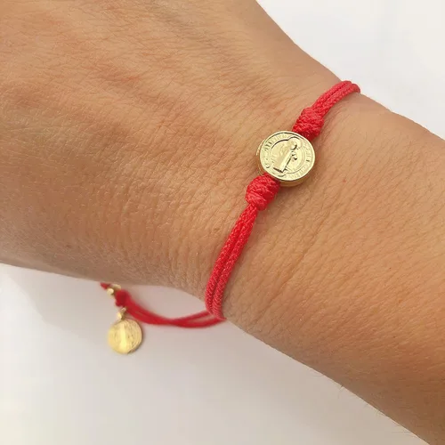Vista 2 de St Benedict Coin Medal on Adjustable Red Cord Wrist Adjustable Bracelet