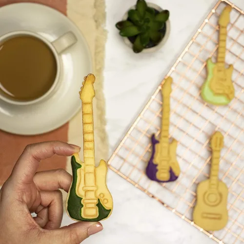 Vista 8 de Juego de 3 cortadores de galletas de guitarra (diseños: acústico, eléctrico, bajo), 3 piezas - Bakerlogy