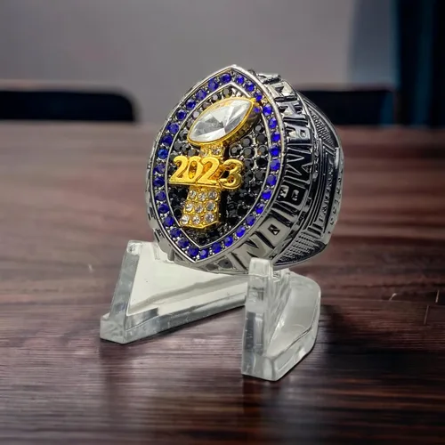Vista 2 de Anillo de trofeo del campeonato de fútbol de fantasía 2023 Premio chapado en bronce negro para el ganador de la Liga de Fútbol Fantasía
